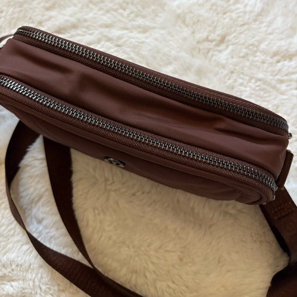 Lululemon Java Crossbody Camera Bag 2L - Picture 5 of 5